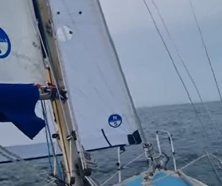 Day 18 Light winds and full sails